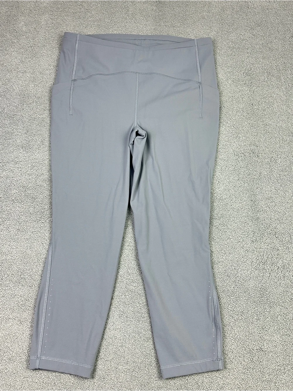 Lululemon Fast and Free High-Rise Crop 23” Tight Womens 12 Gray Nulux Reflective